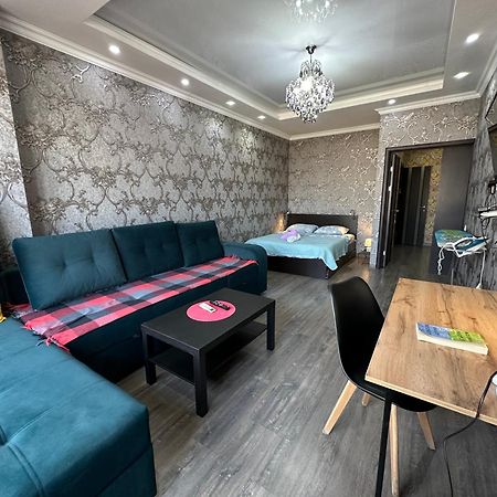 Apartment With City View On Sydykova St. 123 Bichkek Extérieur photo
