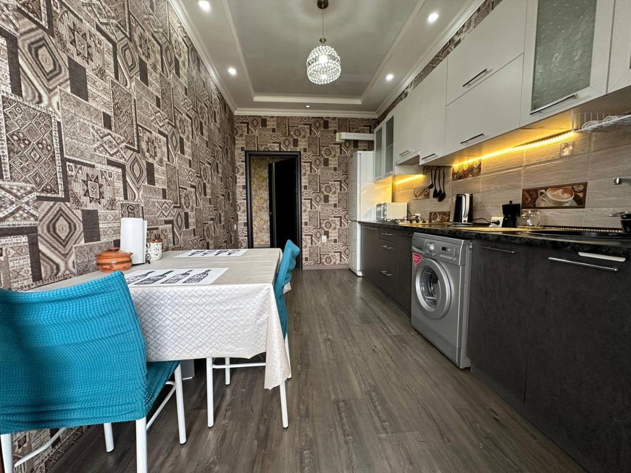 Apartment With City View On Sydykova St. 123 Bichkek Extérieur photo